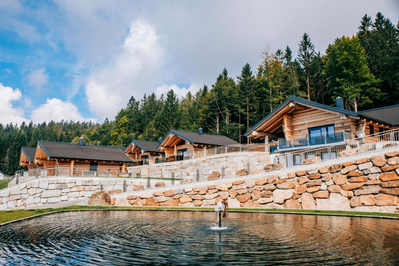 Blockhausen Luxus Chalets Oberschwarzenberg Exterior foto